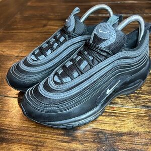 NIKE Air Max 97 Triple Black Anthracite Sneakers Shoes Sz 6Y- 921522 011